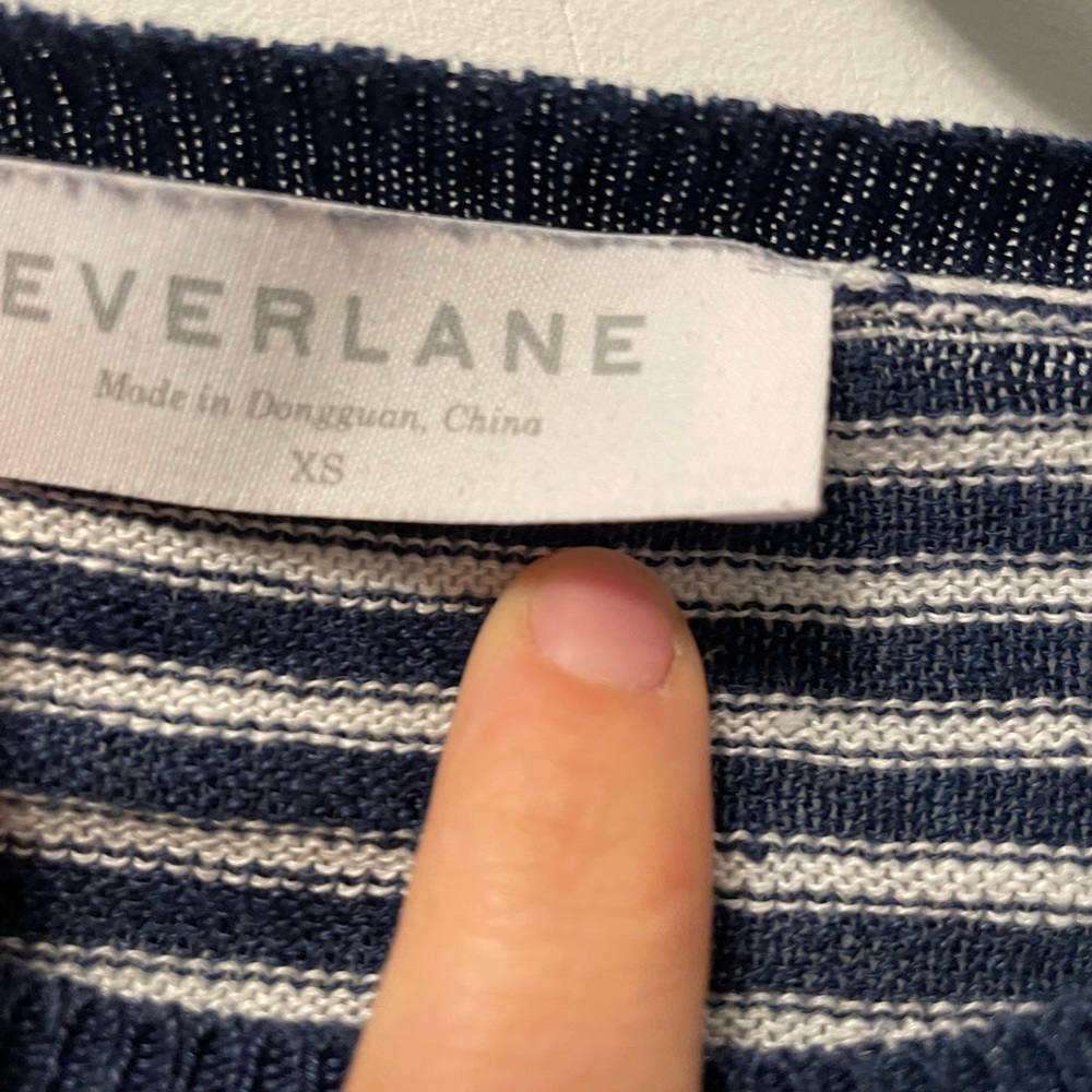 Everlane striped long sleeve - Picture 2 of 3